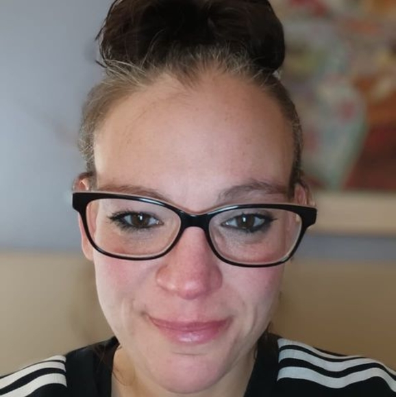 Meet your Posher, Cherie - Picture 1 of 1